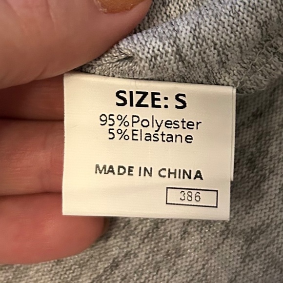 Gray Knit Top, NEVER WORN, Lightweight, Size Small - Picture 5 of 6